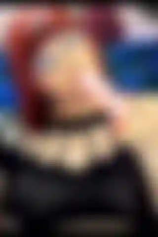 Succhia cazzo.