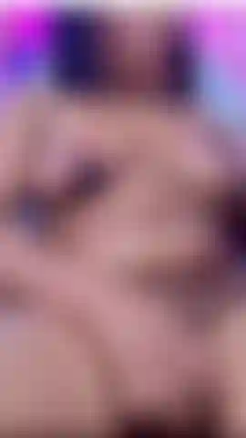 Scopami con un dildo così delizioso.