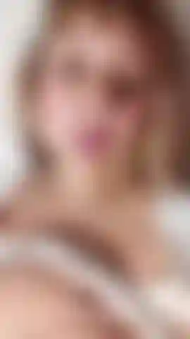 Come and fuck me here