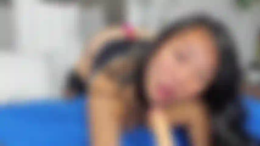 Goditi la mia figa succosa.