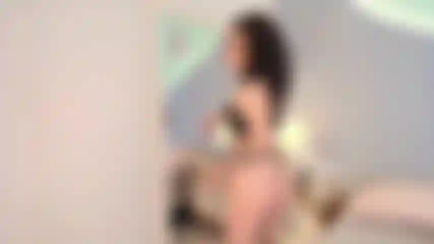 Discover my fantasies and undress me with your eyes