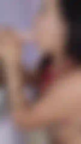 Succhio il dildo.