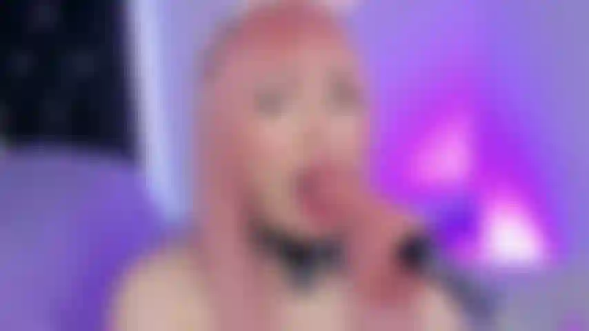 La tua ragazza rosa sgualdrina (macchina per scopare forte).