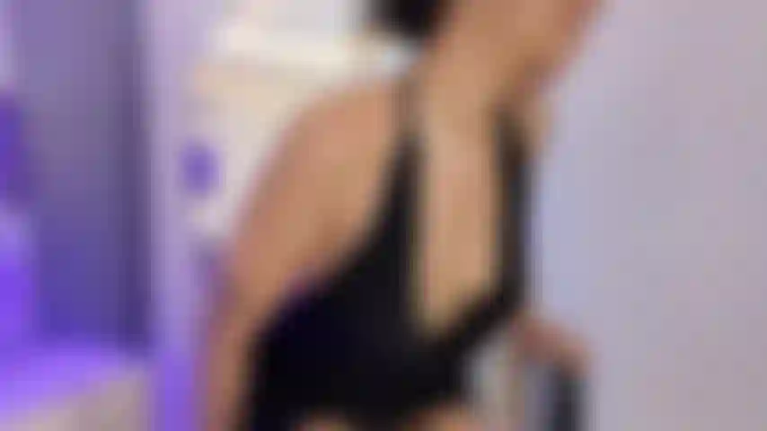 OIL IN MY ASS ON MY TITS AND MASTURBATION, VERY WET PUSSY