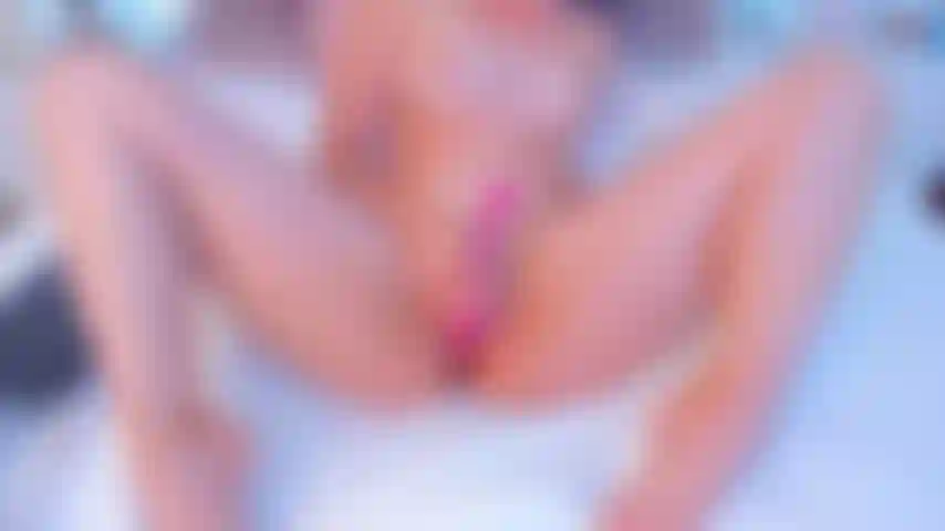 Le vibrazioni nella mia figa mi fanno diventare sempre più bagnata e arrapata ðððvoglio sentire il tuo cazzo che mi scopa e i nostri liquidi mescolarsi mentre esplodiamo insieme ðððð.