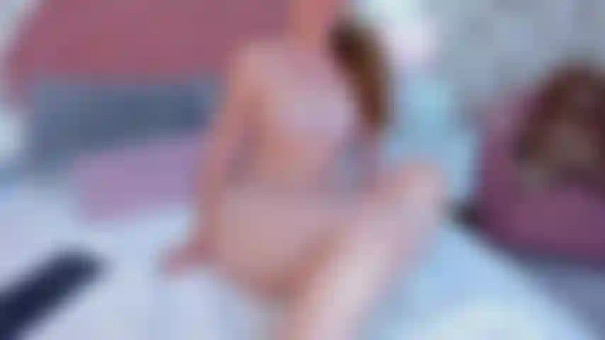 Lascia che il mio culo faccia il suo lavoro, rimbalza mentre il tuo cazzo mi scopa, ti farà esplodere, ti piace così, vero?