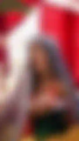 Hi baby, how do I look with this bikini?