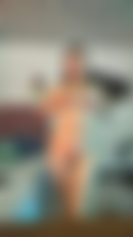 Lava il mio corpo nudo e sexy per te.