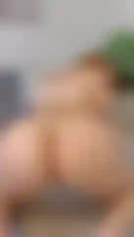 Scuoti il ​​culo in twerk.