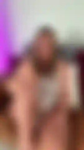 Be honest! Are you looking at my toes? Random feet views and nakedness. Soles, toes, ass and pussy!