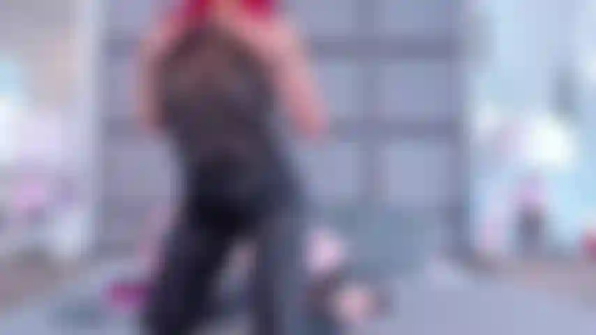 Desideri sfrenati: sculacciate, giocattoli e pura estasi.