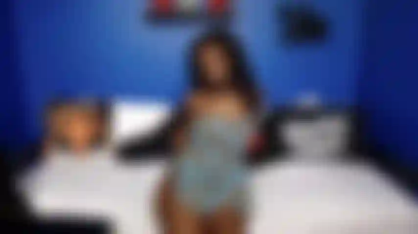 Spogliati del vestito da ghepardo.