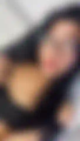 Lento e sbavoso... È così che mi piace averlo dentro di me.