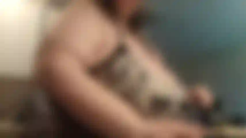 Sono una coccola sui capezzoli e sulle uova.