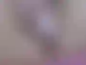 Carini orgasmi pulsanti e fluidi: una calda visione ravvicinata della mia figa pelata, delle labbra carnose e del mio simpatico giocattolo. Lo uso per la stimolazione del clitoride e il nocciolo per lo sfregamento interno. Guarda la mia figa pulsare e bagnarmi!