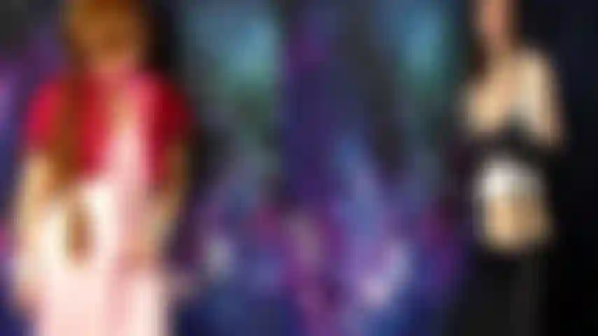 Final fantasy vii tifa e aerith threesome fantasy: perché scegliere quando puoi averli entrambi? Chiacchiere sporche con spogliarello, diteggiatura e scopata con vibratore. Alla fine imploriamo entrambi lo sperma su tutte le nostre facce.