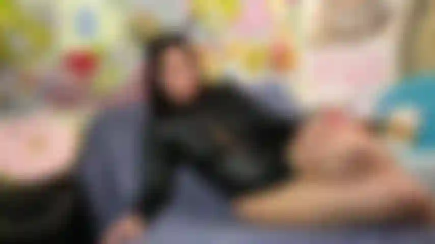 Un pompino magico con il cazzo rimpicciolito di una succube.