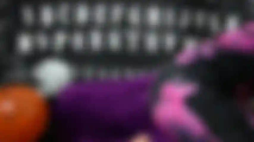 Spogliarello spettrale.