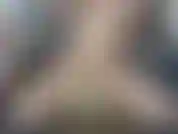 Soffio e vengo su palloncini dorati.