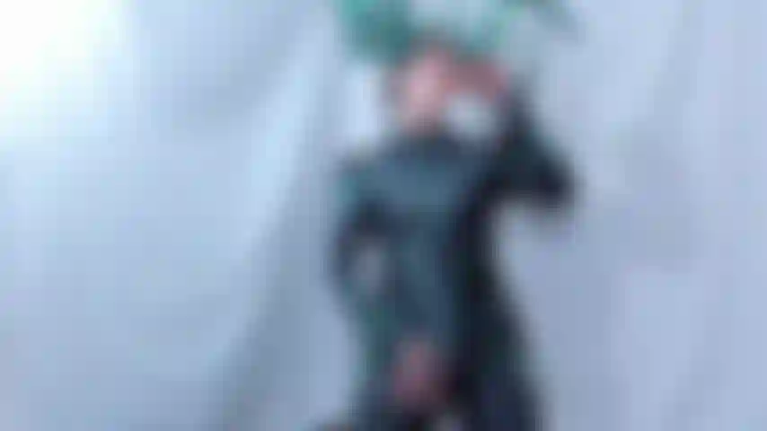 Hela, la dea della morte, cavalcata con un dildo. Un po' succhiatrice di dildo e qualche parolaccia. Preparati a essere cavalcata da una dea.