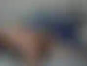 Grata per la tua masturbazione, grazie per tutto il tuo supporto. Faccio un piccolo spogliarello sexy con la mia camicia da notte di seta e mi masturbo sulla zeppa liberatrice con il mio dildo. Mi bagno così tanto e sborro tantissimo!