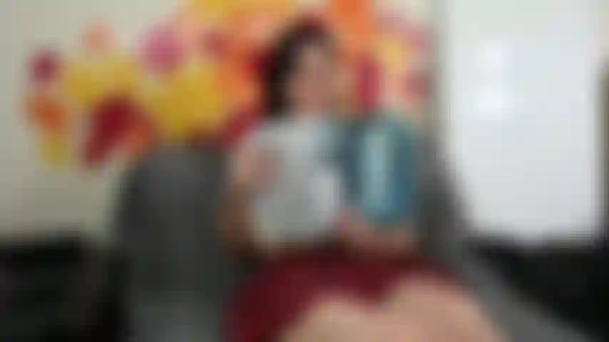 Seduzione da scolaretta: faccio i compiti.