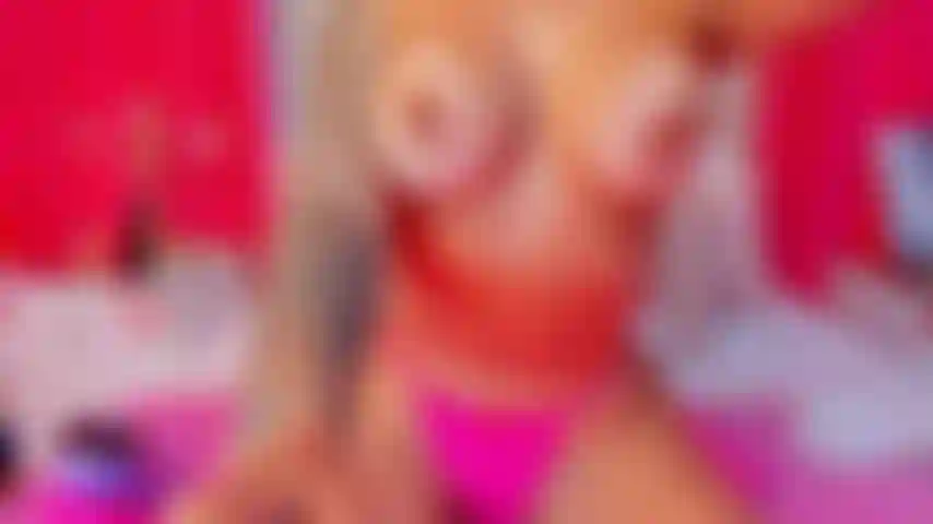 Grandi tette e inculata, spettacolo completo.