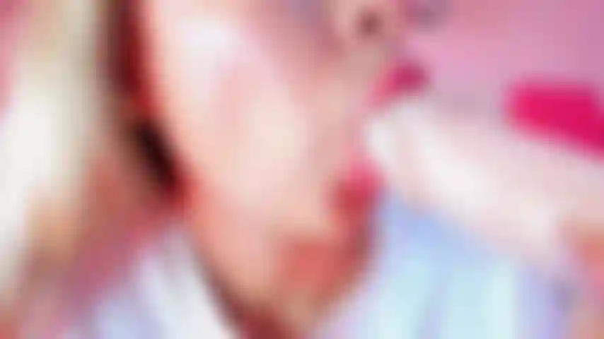 Lascia il tuo sperma nella mia bocca.