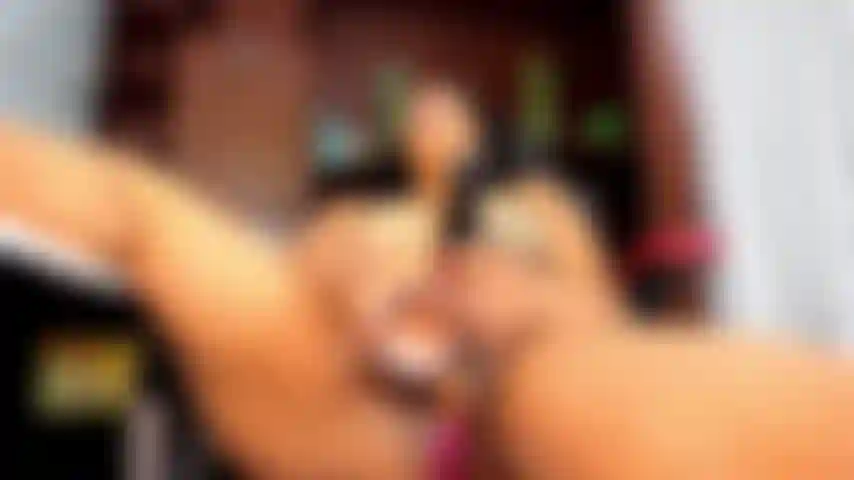 Mi scopo la mia figa succosa per te!!!