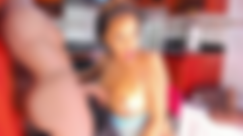 Vuoi darmi il tuo sperma tra le mie tette?