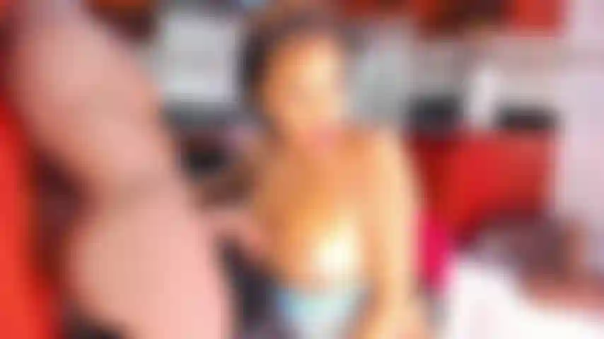 Vuoi darmi il tuo sperma tra le mie tette?