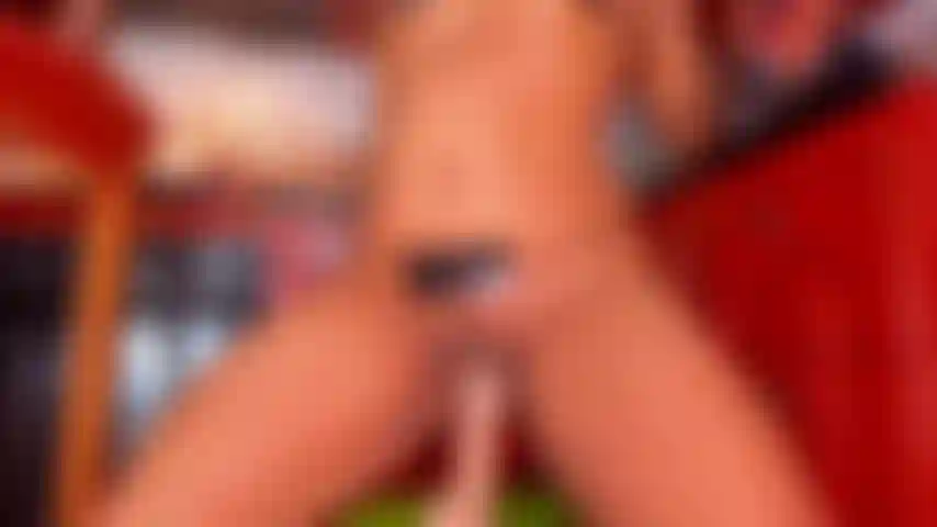 Ho voglia di cavalcare il dildo in cucina quando sono sola !!!