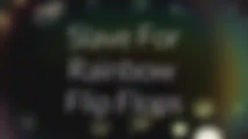 Schiava delle infradito arcobaleno - finalmente, ecco il tuo video sulle infradito, pervertiti! Perfetta in ogni periodo dell'anno, anche quando c'è neve nella maggior parte dei posti. Corsa, corsa, corsa!