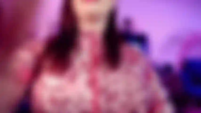 La presa in giro straziante - giocherò con il tuo cazzo ed è meglio che tu non venga. Esatto, niente cumming. Voglio tagliarti. Voglio vedere quanto puoi durare per me.