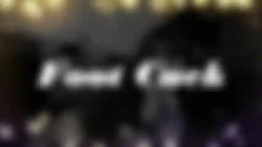 Foot cuck - è un bene che sappiamo chi siamo veramente, non è vero, foot cuck. Gli altri uomini si prendono la mia figa ma tu i miei piedi. Sei abbastanza felice con loro. Questi piedi sono davvero sexy.