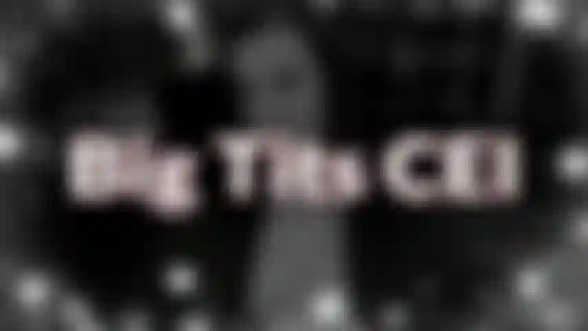 Grandi tette, cei - voglio che tu ti masturbi per le grandi tette nude e poi voglio che tu le sborri addosso e le lecchi. Probabilmente hai abbastanza sperma per coprirli, vero? Sono passati alcuni giorni dall'ultima volta che sei venuto. Allora pensa a leccartelo tutto!