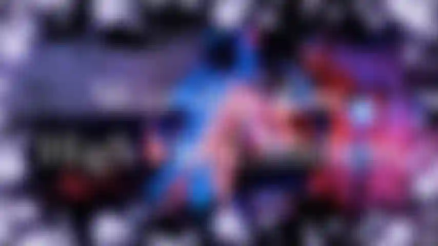 Adorazione per i tossicodipendenti con i tacchi alti - e questi splendidi tacchi non rimangono nemmeno sull'intera clip. Una buona quantità di istruzioni sull'adorazione, giochi di scarpe con penzolanti prima che anche le mie suole umide sudate richiedano la tua attenzione.