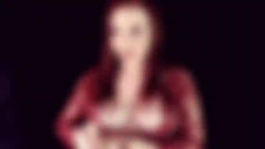 Andiamo, piccolo - oh guarda, eccoci di nuovo. Penso che il tuo cazzetto sia la cosa più importante del mondo. È davvero importante solo per te.