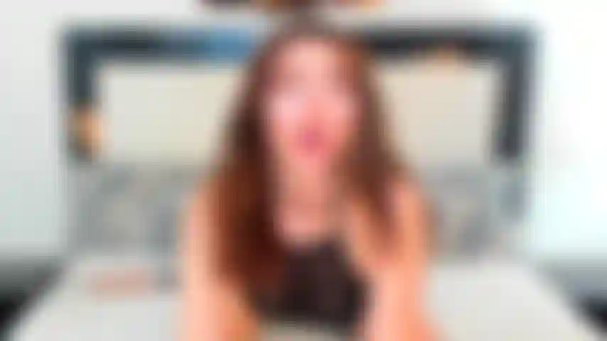 Una ragazza piuttosto cattiva ti dice come accarezzare.