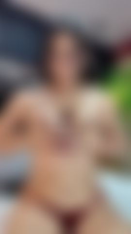 Papà, succhiami i capezzoli!