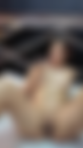 Sono così bagnata e pronta per te, mia cara!