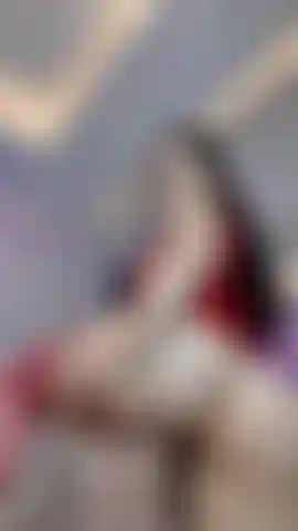Big juicy ass in your face
