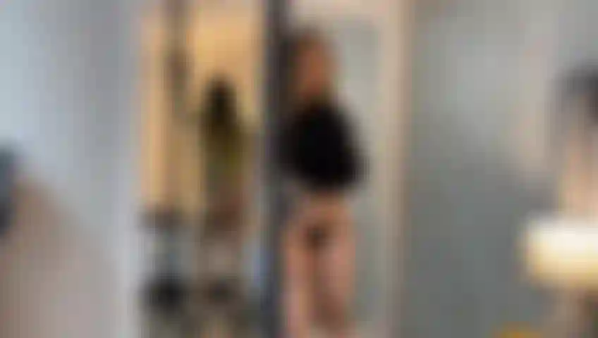 Indosso solo un cappello.