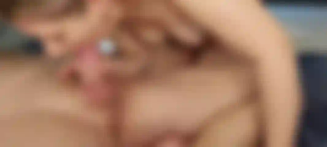 Il mio amico viene tutto sulla mia faccia!! Parte finale della serie con cazzi grossi.