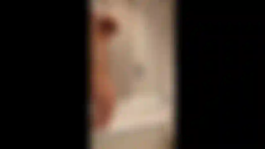 Pov inconsapevole che mi stai spiando durante la mia doccia!