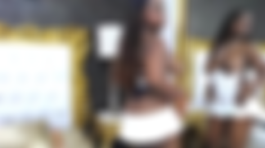 Che gioca con il suo corpo bollente xoxo amelia.