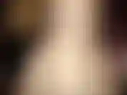 Dildo nero scuro, cazzo laterale.