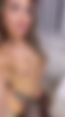 Sono la tua infermiera birichina o forse una paziente in cerca di una cura?