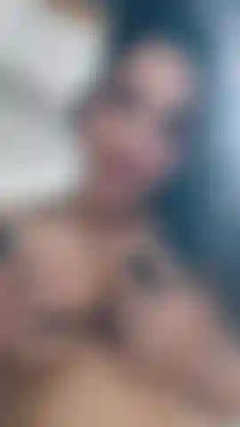 Gioca con il mio seno.