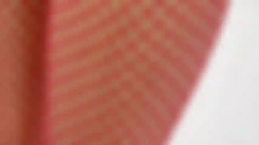 Giornate in nylon di vari colori miele.